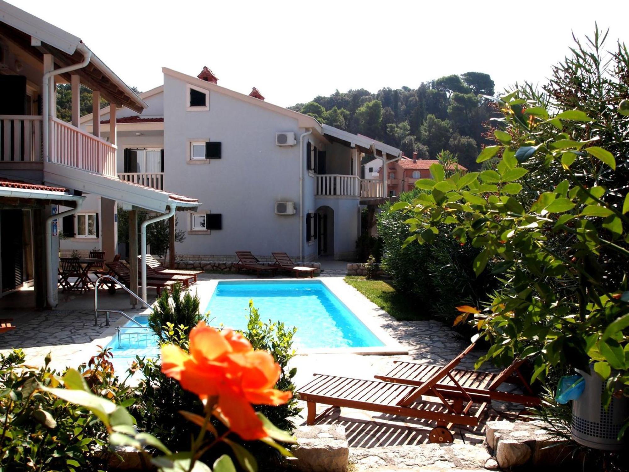 Villas Rab Palit Buitenkant foto