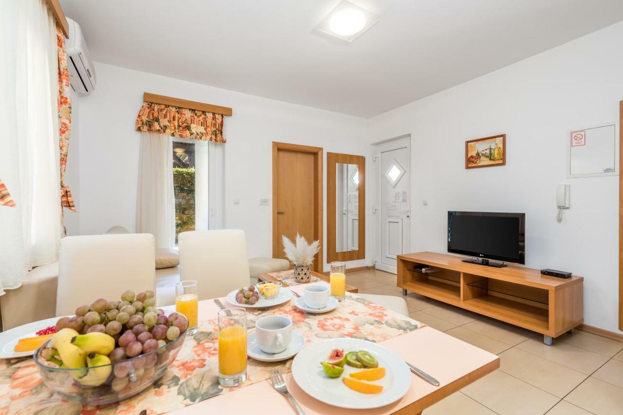 Villas Rab Palit Buitenkant foto